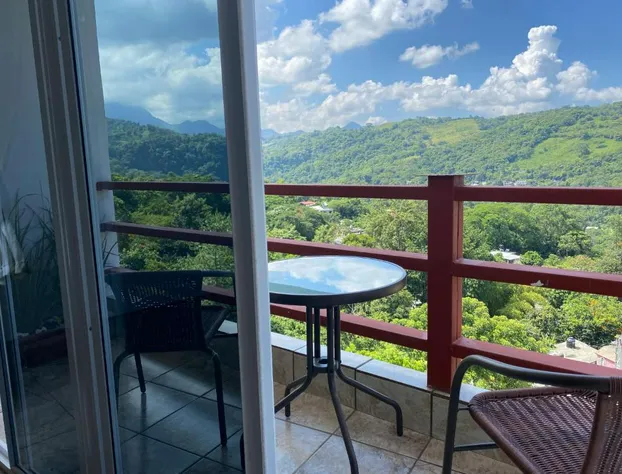 K&M Hotel hotel detail image 3