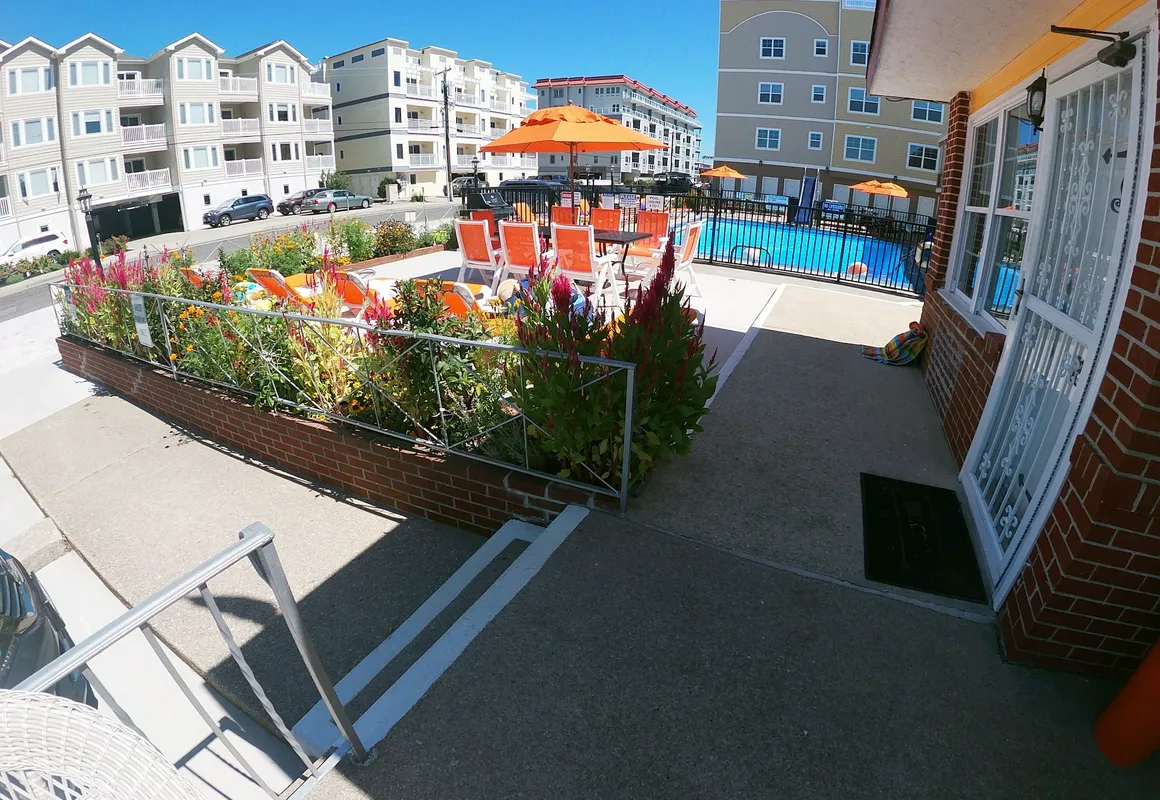 Sea Chest Motel hotel hero