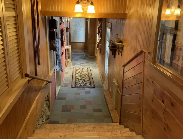 Waybury Inn hotel detail image 4