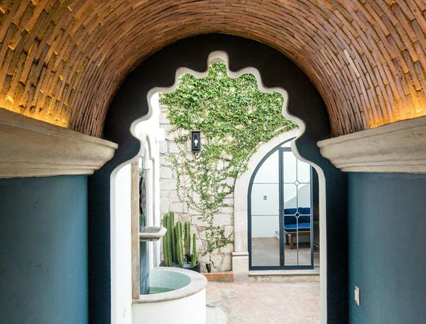Casa Delphine hotel detail image 4