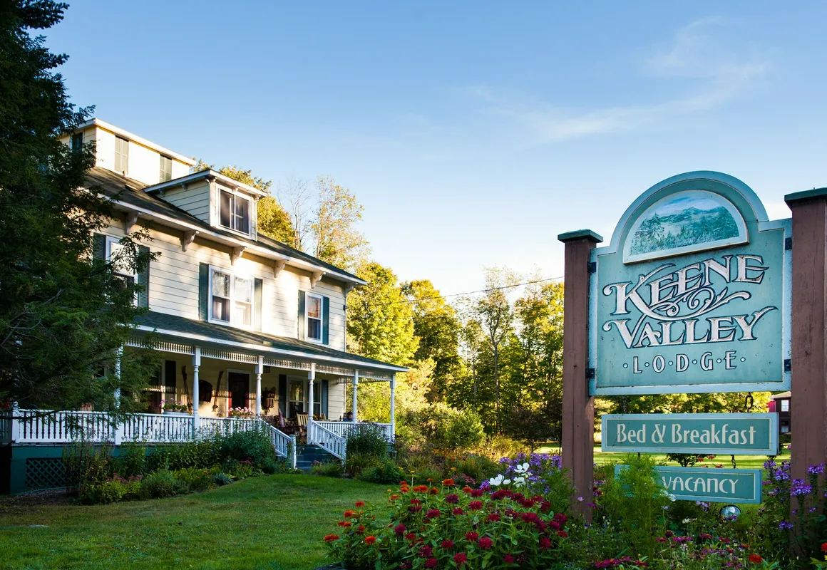 Keene Valley Lodge hotel hero