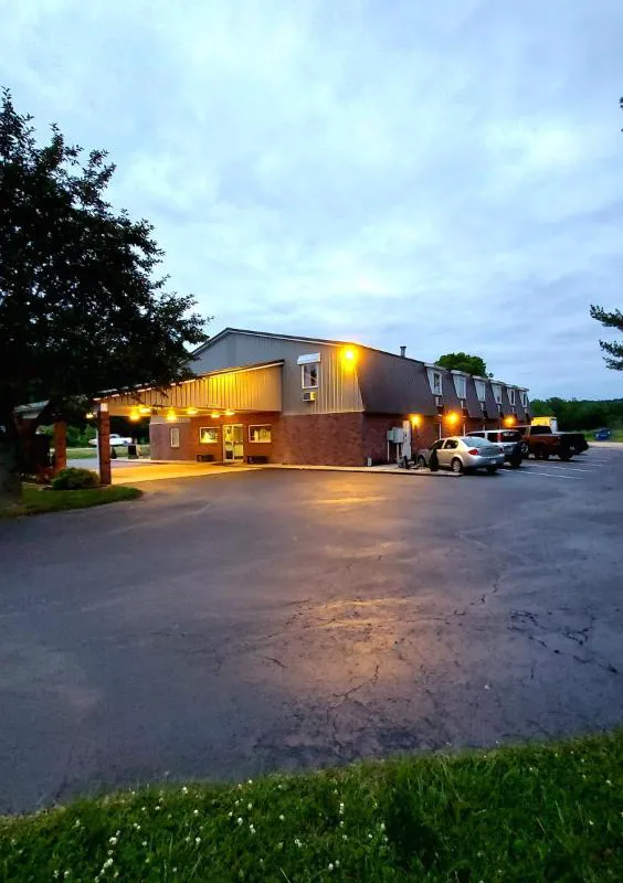 Patriot Inn hotel hero