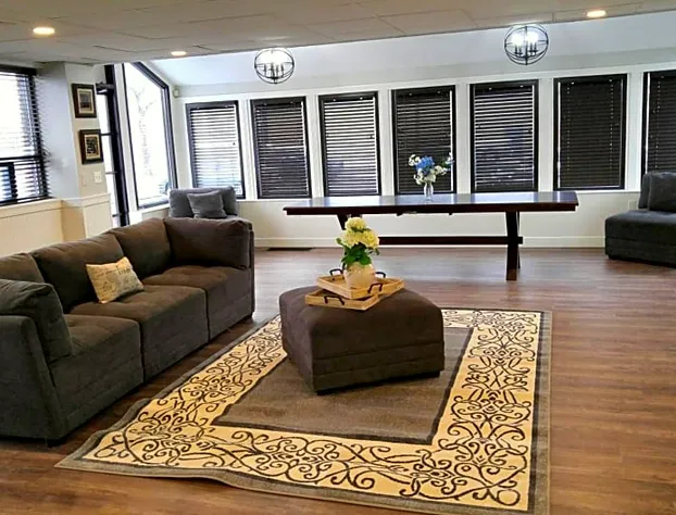 Lily's Lodge hotel detail image 1