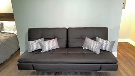 Lily's Lodge hotel detail image 2