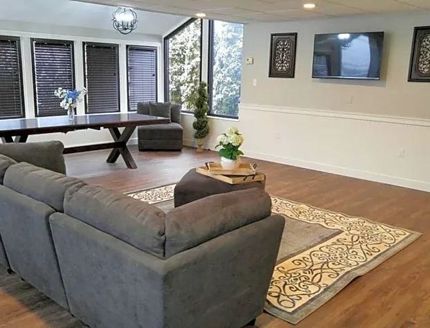 Lily's Lodge hotel detail image 4