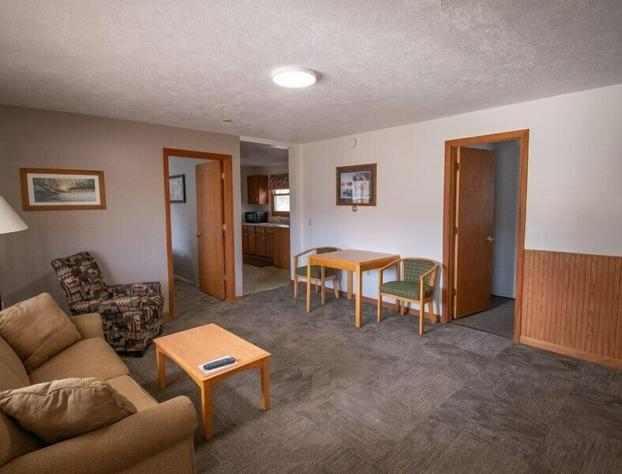 Superior Motel & Suites hotel detail image 3