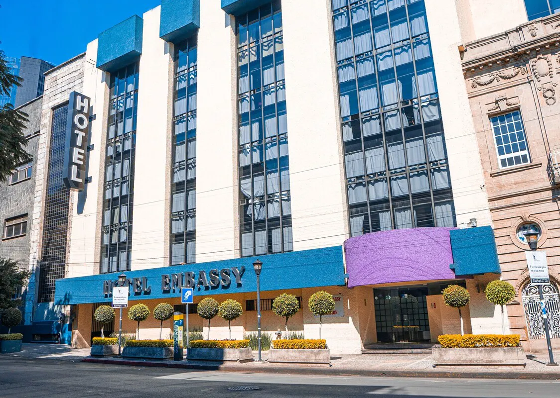 Hotel Embassy hotel hero