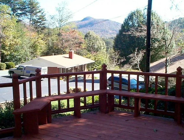 Mountain Aire Cottages, Inn & Glamping hotel detail image 4