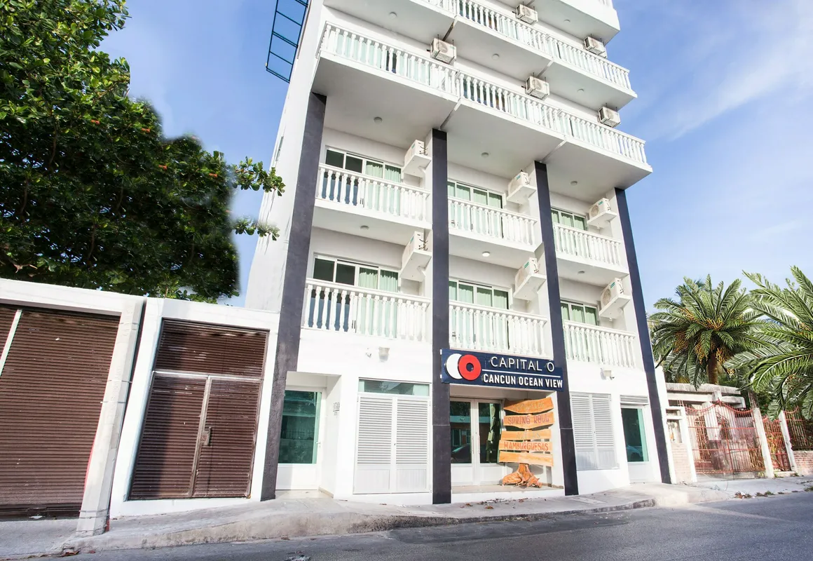 Capital O Cancun Ocean View hotel hero