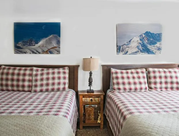 Mt Williamson Motel and Basecamp hotel detail image 2