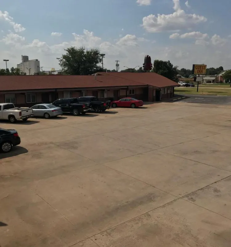 Guest Inn hotel hero