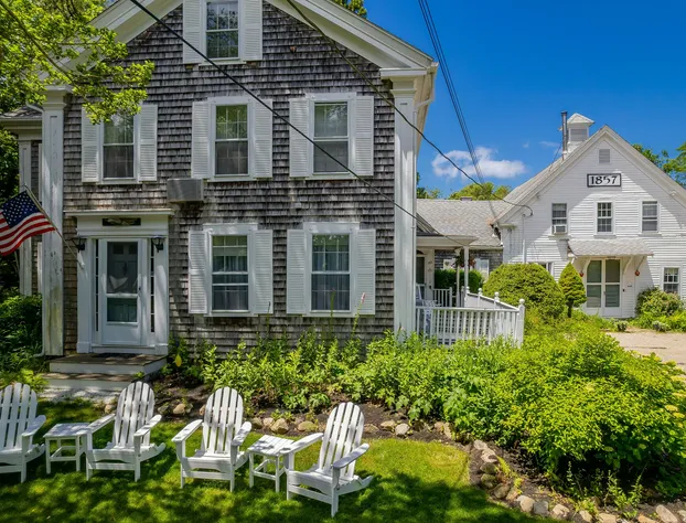 Isaiah Hall Bed & Breakfast Inn hotel detail image 2