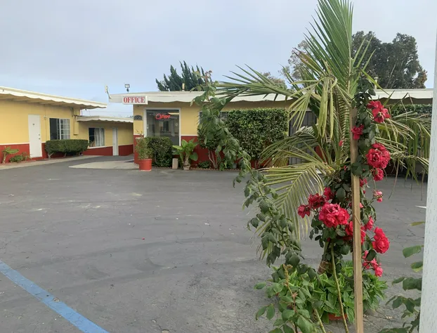 Ventura Beach House Motel hotel detail image 1