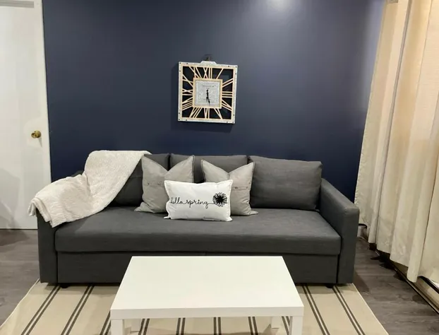 Lakeview Motel and Cottages hotel detail image 1