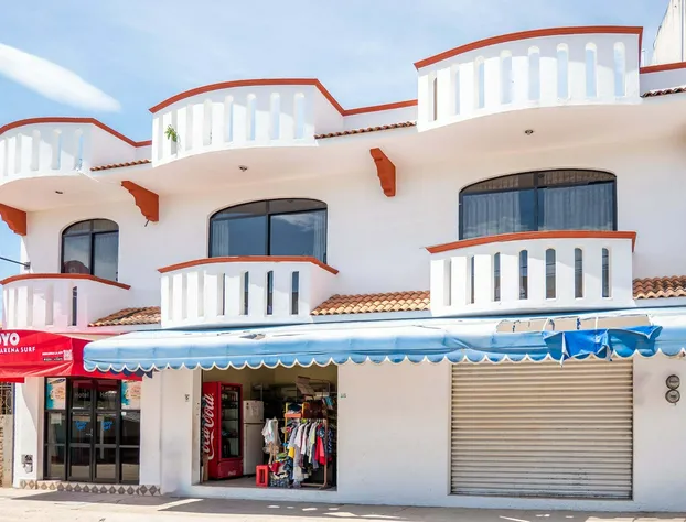 Oyo Hotel Arena Surf hotel detail image 3