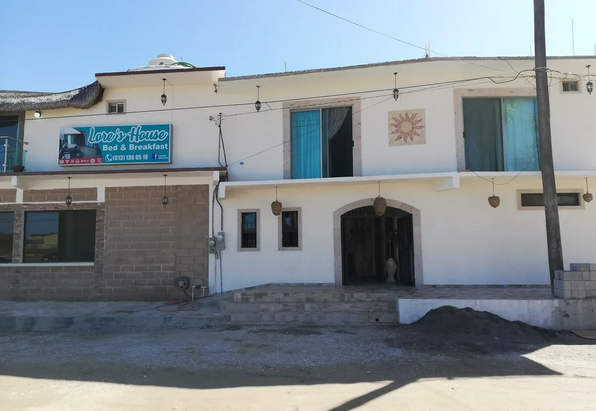 Lores House hotel hero