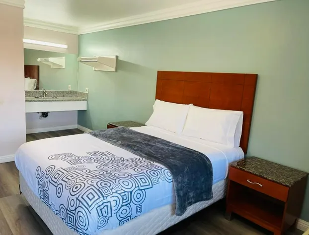 Paradise Inn hotel detail image 1