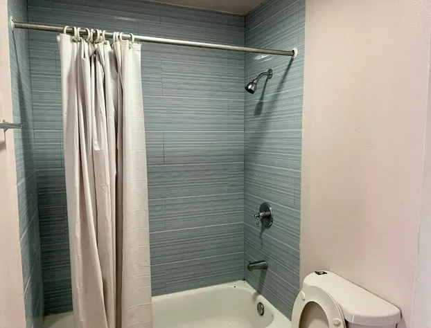 Paradise Inn hotel detail image 2