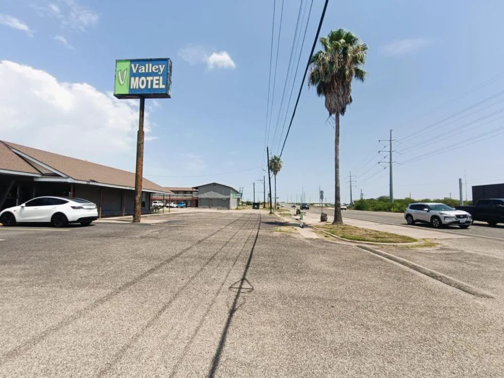 Valley Motel By Townhouse Corpus Christi Near Airport I 37 hotel hero