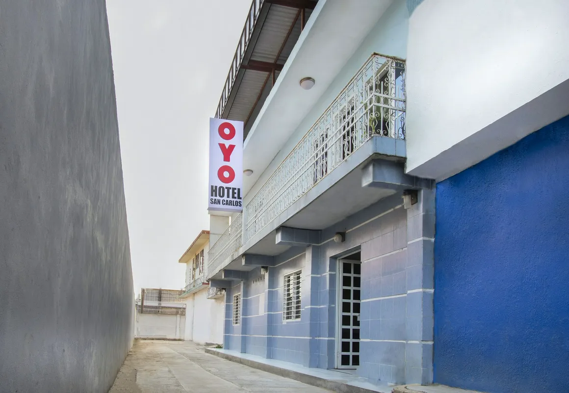 OYO Hotel San Carlos hotel hero
