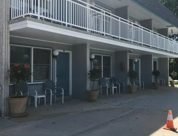 Cape Harbor Motor Inn hotel detail image 1