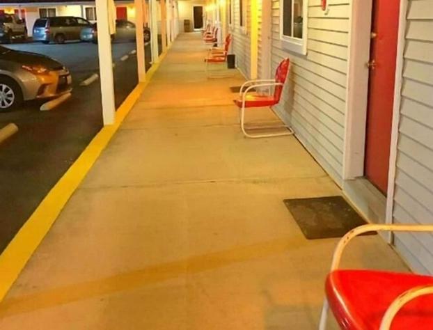 Belmont Motel hotel detail image 2