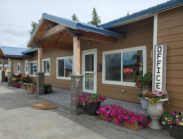 Delta Accommodations-Alaska Country Inn hotel detail image 3