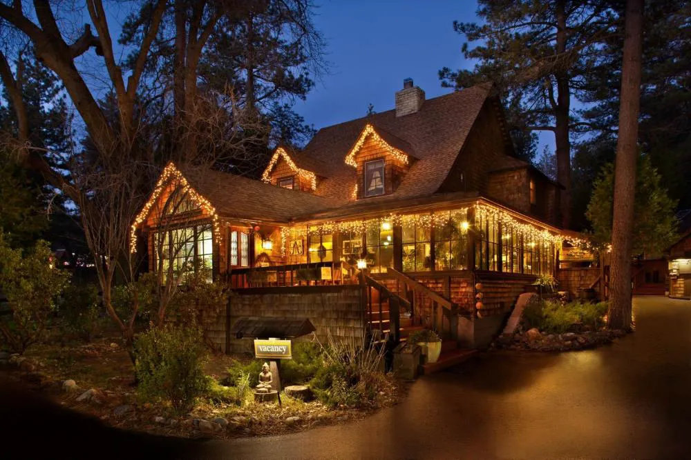 Strawberry Creek Inn hotel hero