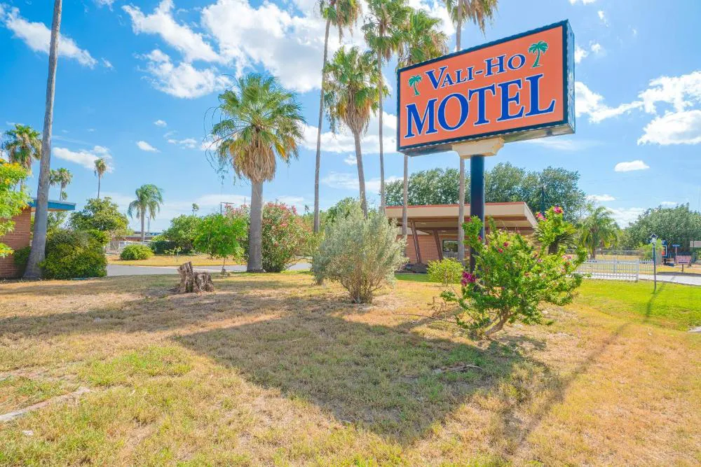 Vali Ho Motel By OYO Weslaco Mercedes hotel hero