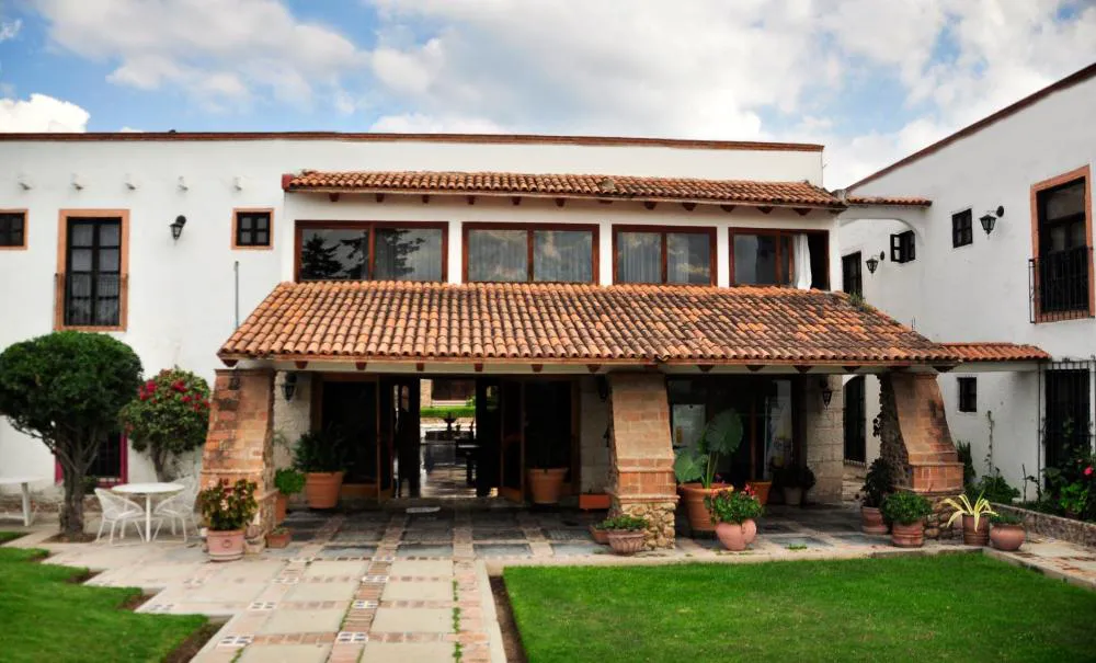 Hotel La Mansión hotel hero