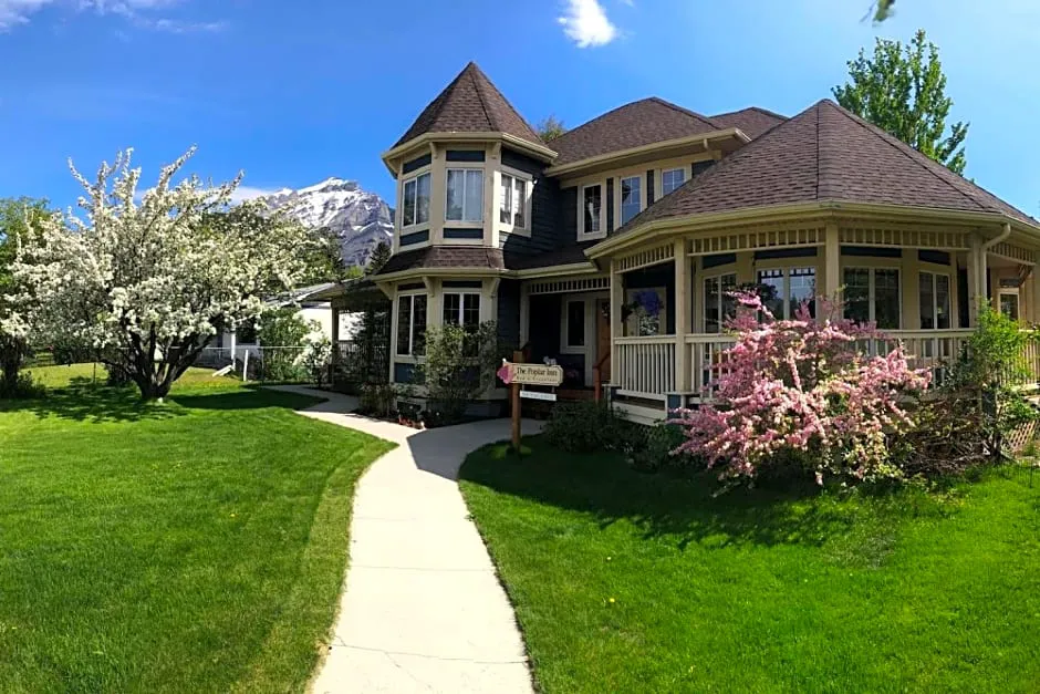 The Poplar Inn hotel hero