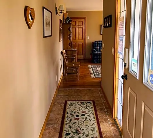 The Poplar Inn hotel detail image 2