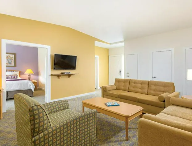 Worldmark Cathedral City hotel detail image 2