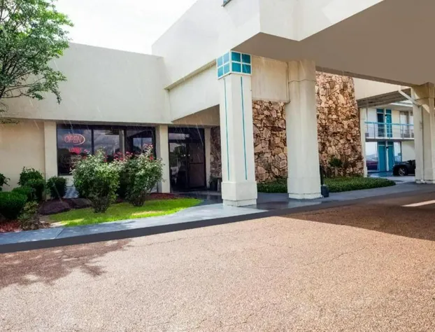 OYO Hotel O Jackson I-55 North hotel detail image 1