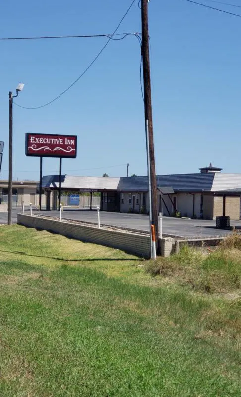 Executive Inn hotel hero