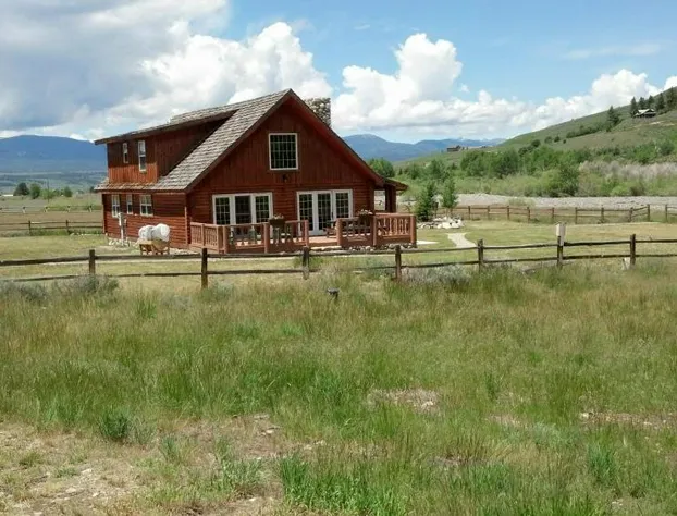 Montana Spirit Guest Lodge hotel detail image 1