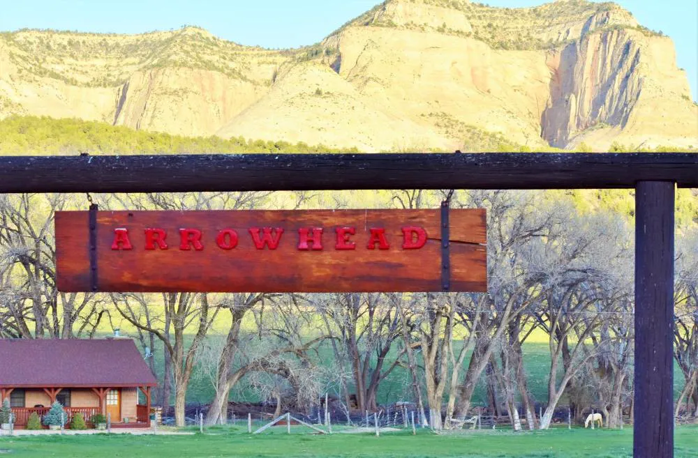 Arrowhead Country Cabins hotel hero