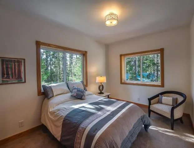 A Blue Sky Lodge hotel detail image 3