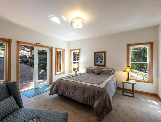 A Blue Sky Lodge hotel detail image 4