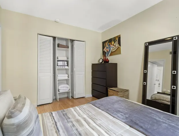 Apartment on the Beach hotel detail image 4