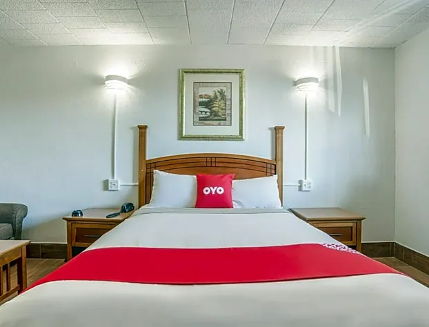 Hotel Baltimore Hwy 40 hotel detail image 1