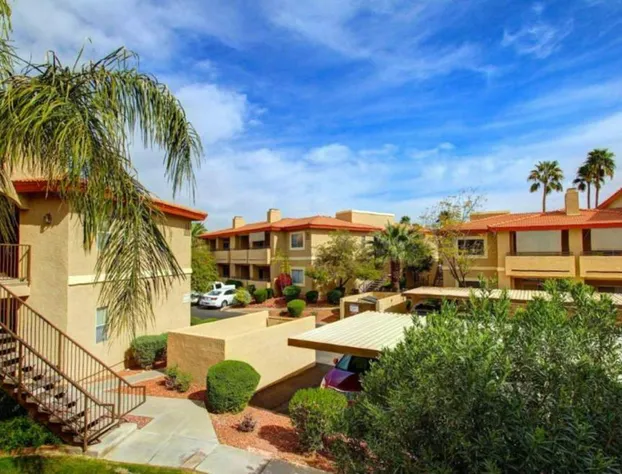 Resort Community: Three Heated 24 7 365 Pools mile walk to N. Mtn. Preserve hotel detail image 1