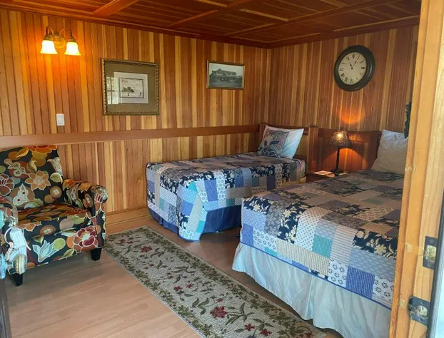 Whistling Winds Motel hotel detail image 1