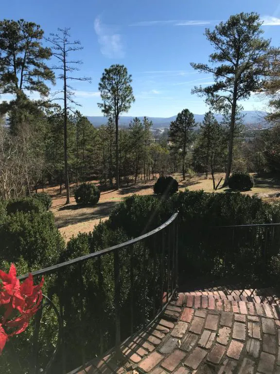 Springwood Inn hotel hero