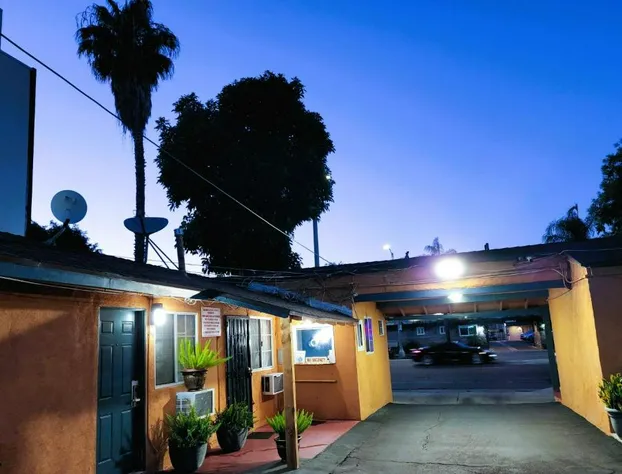 DAY N NIGHT INN - Near Universal Studios Hollywood hotel detail image 1