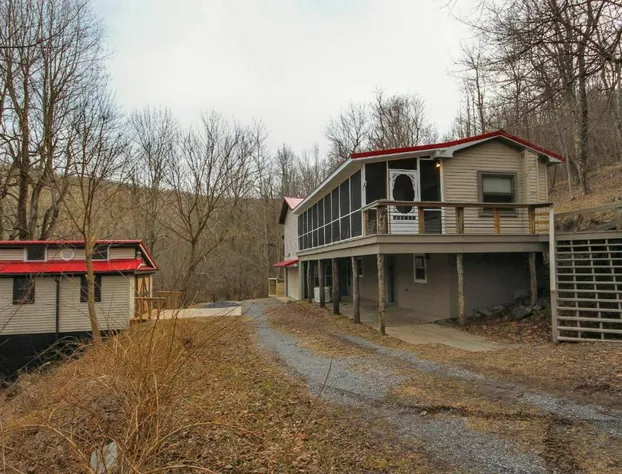 Red Roof hotel detail image 2