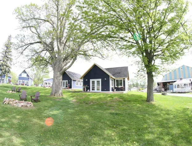 The Ledges Resort & Marina hotel detail image 2