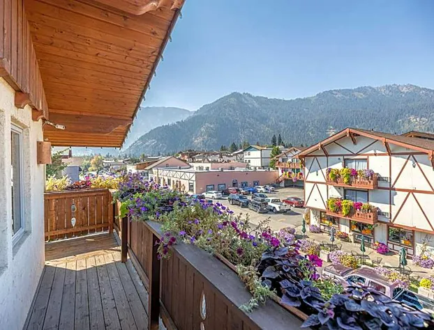 Solstice Suites hotel detail image 1