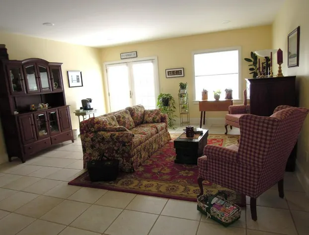 Button Bay Bed And Breakfast hotel detail image 1