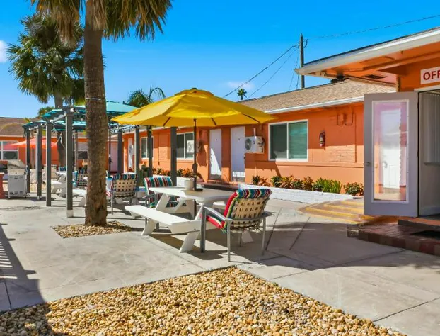 Bella Sirena Inn hotel detail image 1